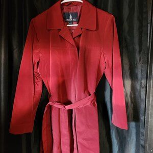 London Fog Red Trench Coat/ sz Med. Like new condition
